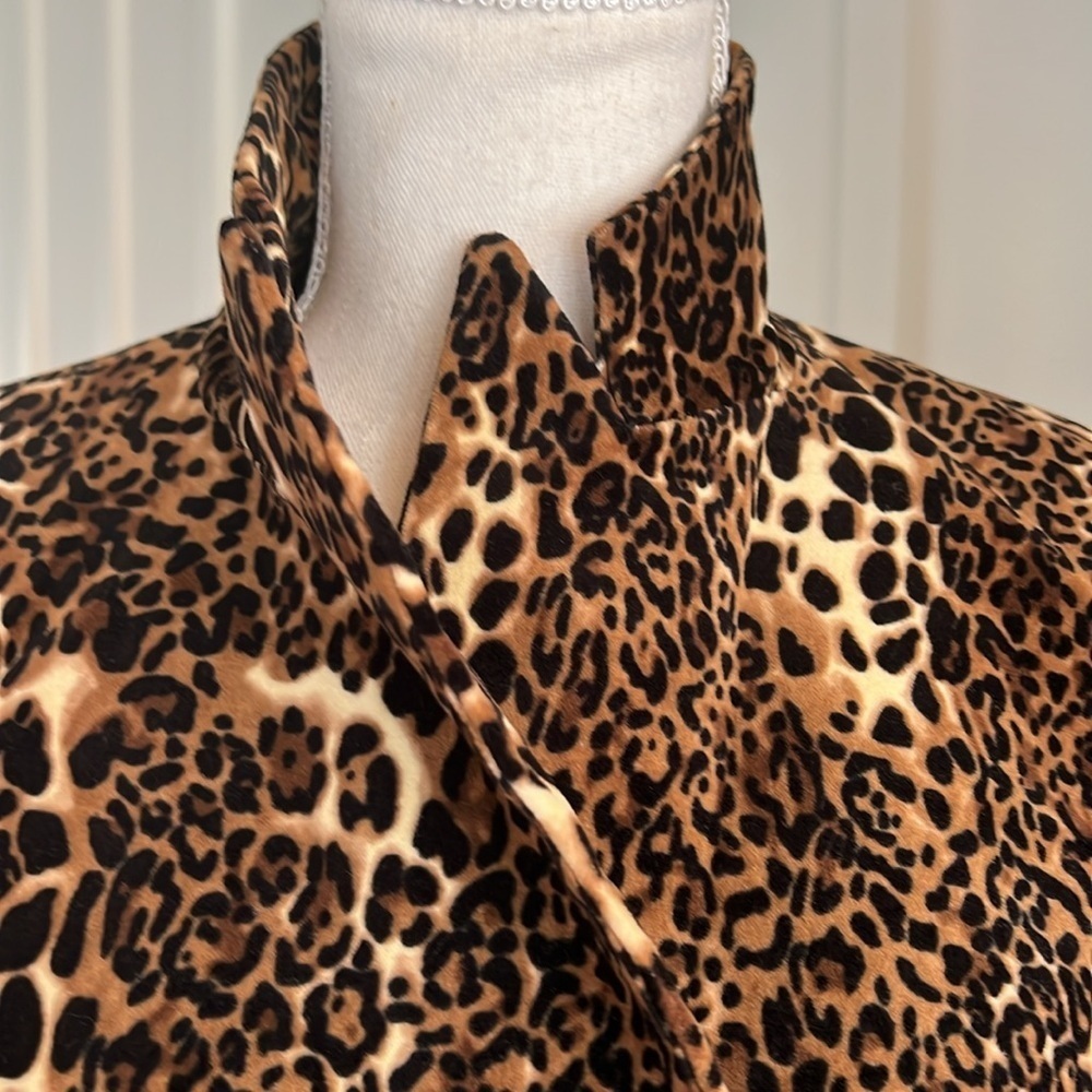 Leopard Print Women's Jacket - Picture 9 of 10